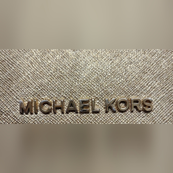 MICHAEL KORS Metallic Gold Saffiano Leather Wallet EUC - Picture 12 of 13